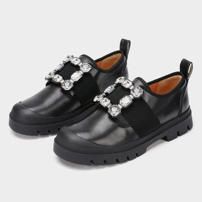 รองเท้าสเต็ปสตรีสีแดงอลังการ ด้วยวัสดุยาง